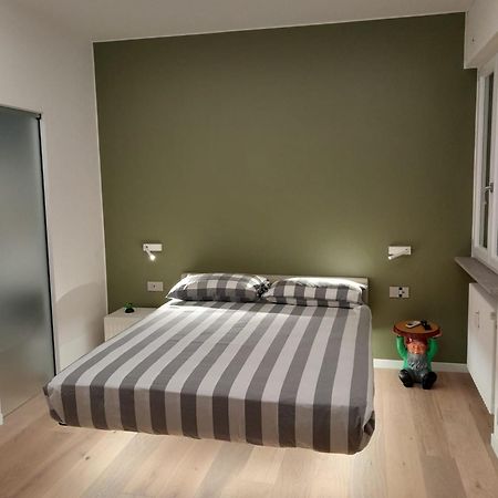Monolocale Cairoli 18 Apartman Fiorenzuola dʼArda Kültér fotó