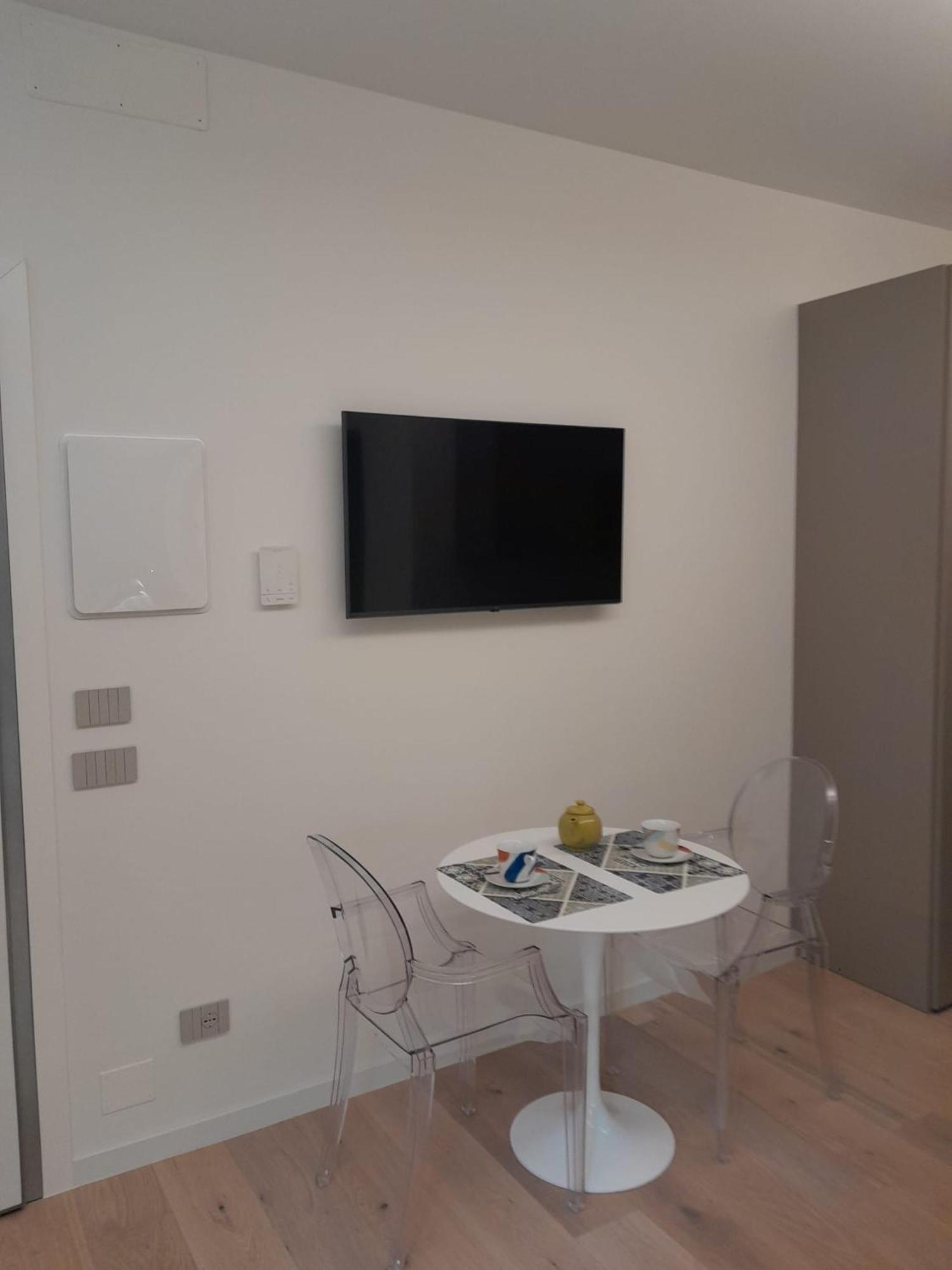 Monolocale Cairoli 18 Apartman Fiorenzuola dʼArda Kültér fotó